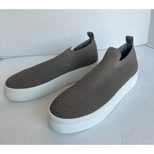 NWT Deltan the Carter Tan and White Stretch Knit Platform Sneaker Shoes Size 9.5